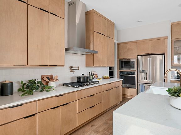 531 Darley Oak Drive