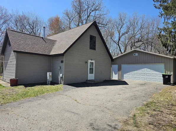 601 E Berlin St, Neshkoro, WI 54960
