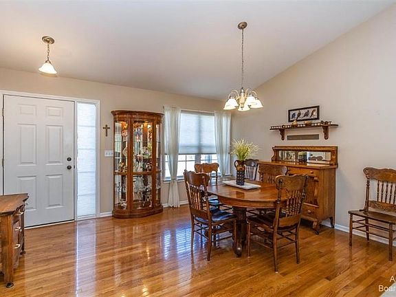 5th image of 4878 Gingko Dr