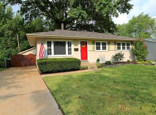 645 Mark Twain Dr, Florissant, MO 63031
