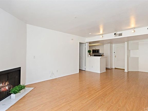 4th image of 4755 Templeton St APT 2102