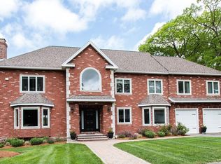 153 Pine Grove St, Needham, MA 02494