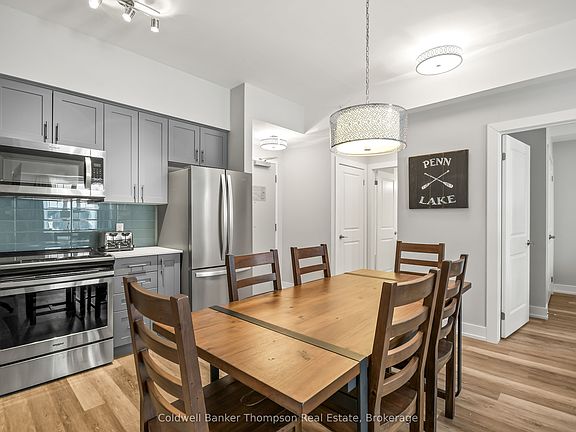 4th image of 25 Pen Lake Point Rd #403