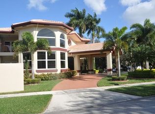 16202 NW 82nd Ct, Miami Lakes, FL 33016