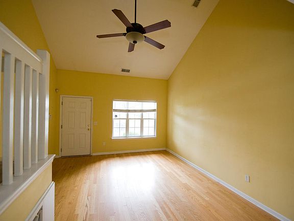 5th image of 7906 Shadow Oak Dr
