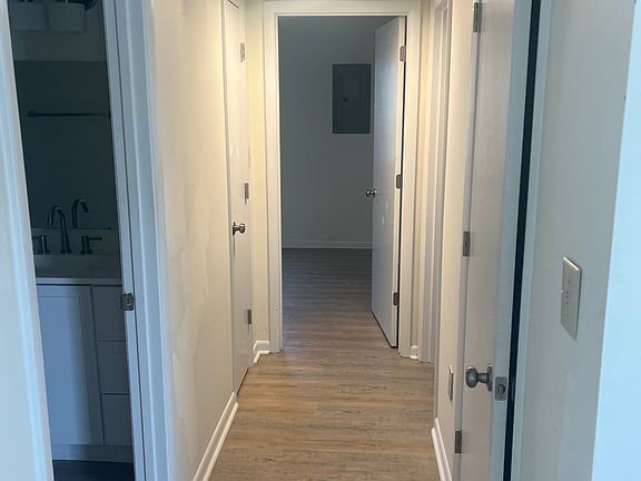 5th image of 3309 Bridges St APT 1