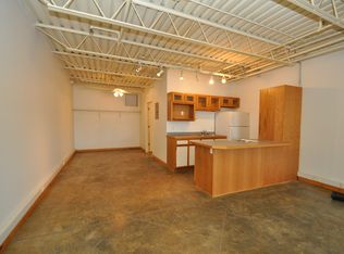 1037 N Molly Ct, Fayetteville, AR 72701