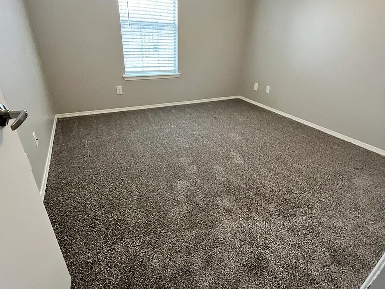 1428 N Boxley Ave #1428 — Photo 4