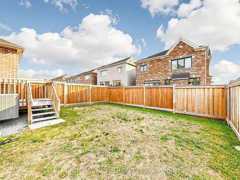 90 Laing Dr — Photo 48