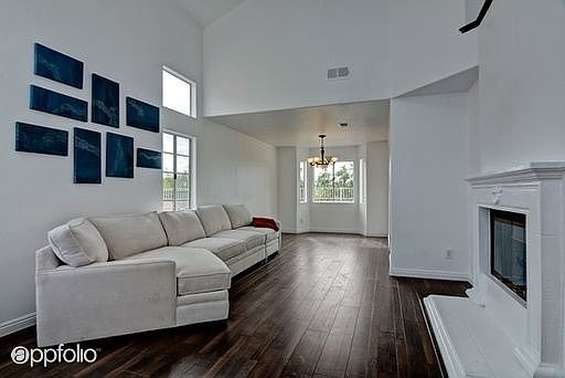 2nd image of 2034 San Remo Dr