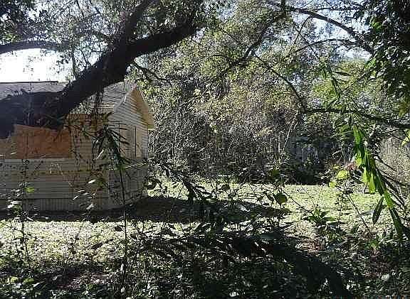 5th image of 1901 S 48th St