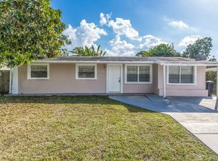 5576 Souchak Dr, West Palm Beach, FL 33413