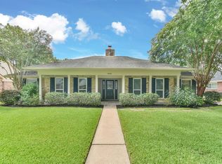 9835 Emnora Ln, Houston, TX 77080