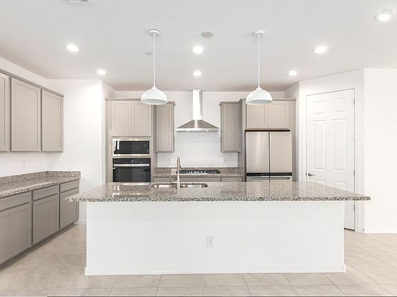 3rd image of 13573 W Shifting Sands Dr