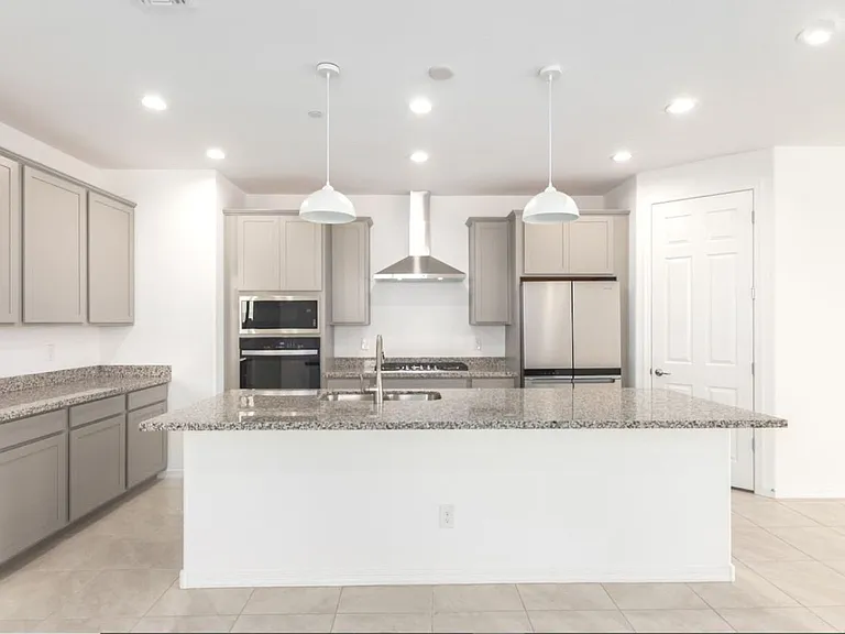 13573 W Shifting Sands Dr — Photo 3