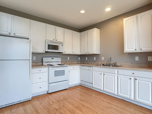 2nd image of 5660 Polk Dr