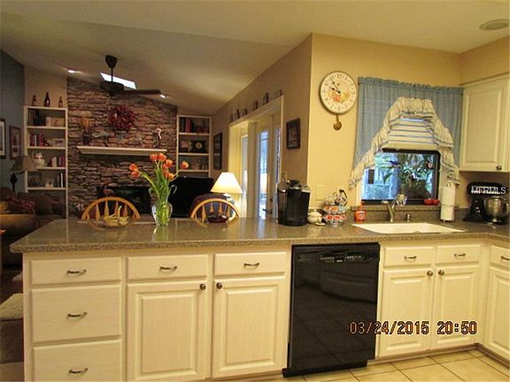 5th image of 1806 Carolina Ct