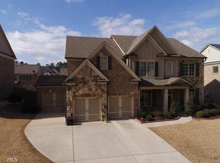 1053 Garner Creek Dr, Lilburn, GA
