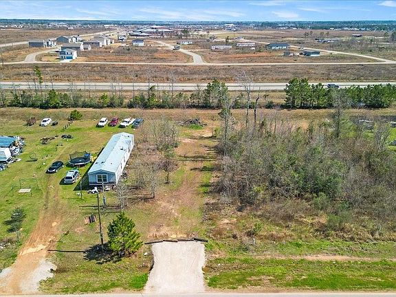 4th image of 460 County Road 3570