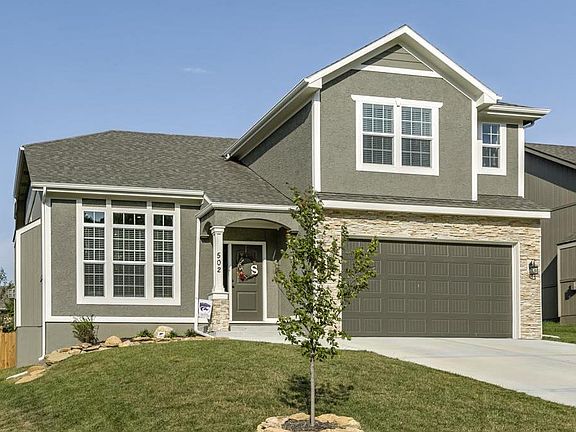 2nd image of 502 S 137th Pl