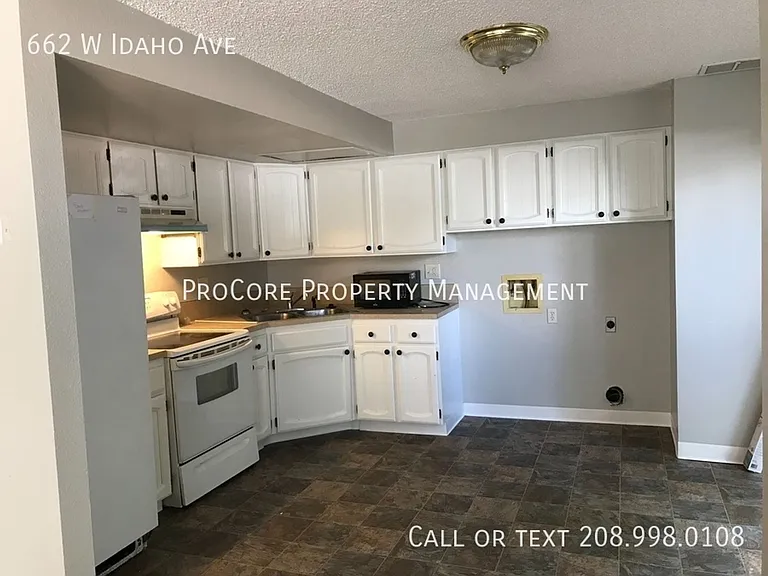 662 W Idaho Ave — Photo 3