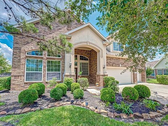 3rd image of 1206 Creekmist Ct