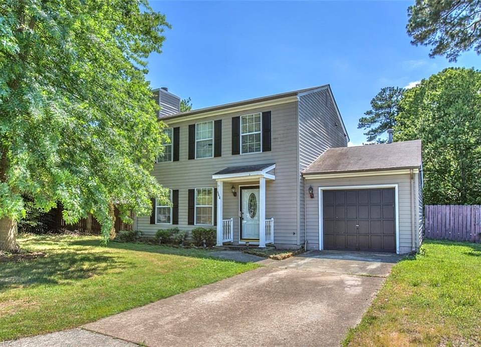 1st image of 944 Woodcreek Dr