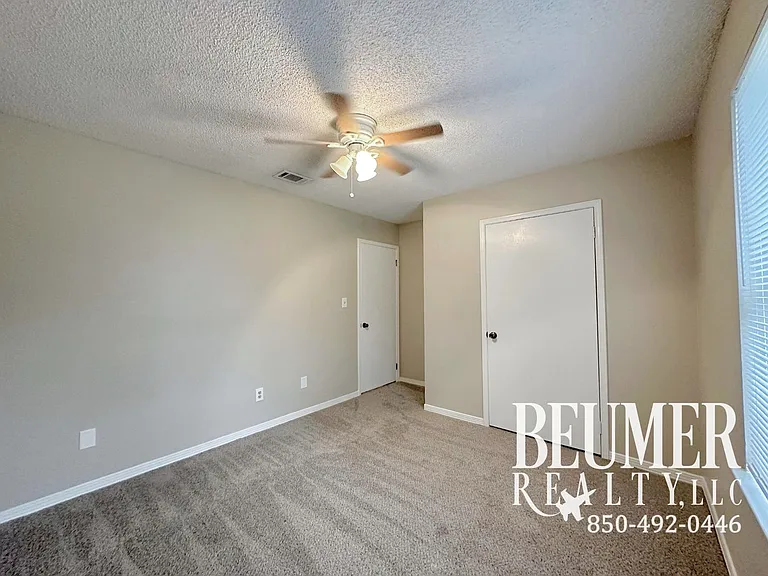 2292 Sparrow Ln — Photo 13