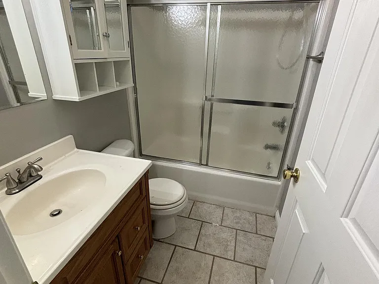 185 Millard Tilley Rd #B — Photo 6