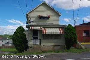 1st image of 689 Main St