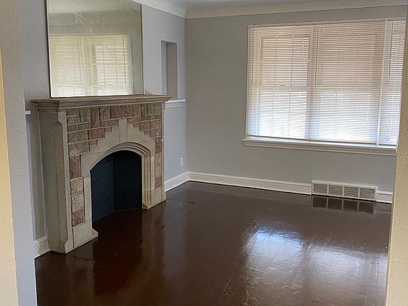 5th image of 2106 Greenbrook Dr