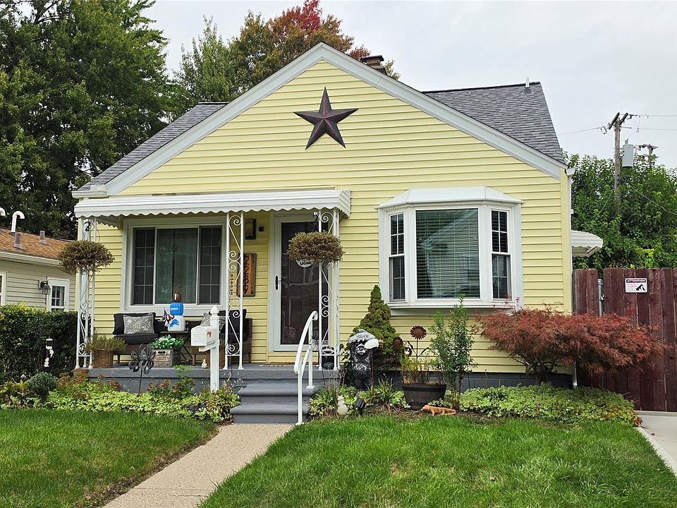 1st image of 2289 Hamata St