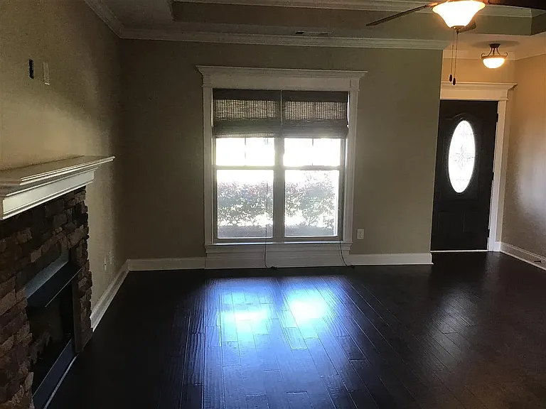 312 Loneoak Trl — Photo 6