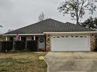 8317 Edgewood Dr, Daphne, AL 36526