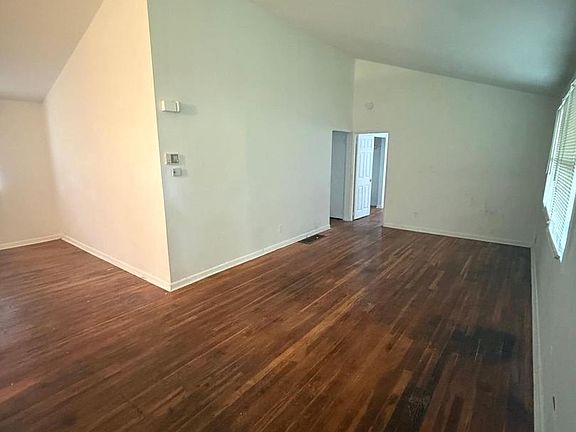 3rd image of 2407 E Cold Spring Ln