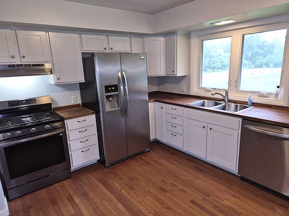 4th image of 791 Transit Rd