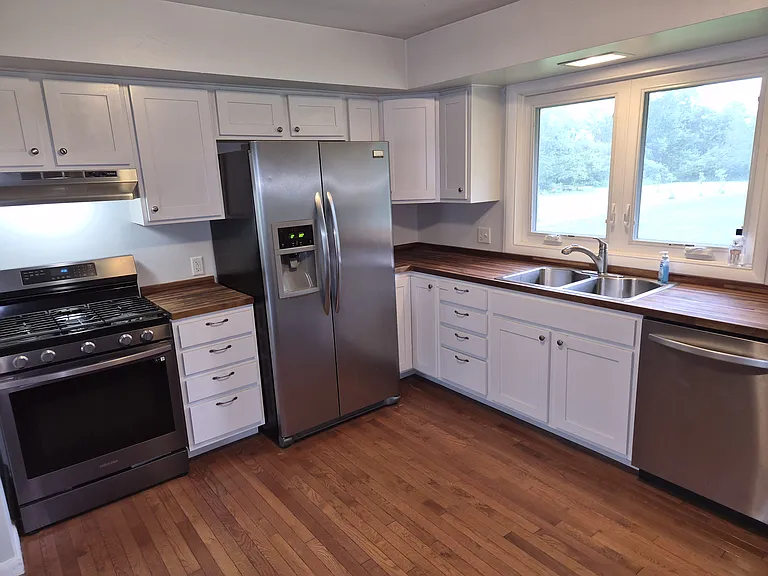 791 Transit Rd — Photo 4