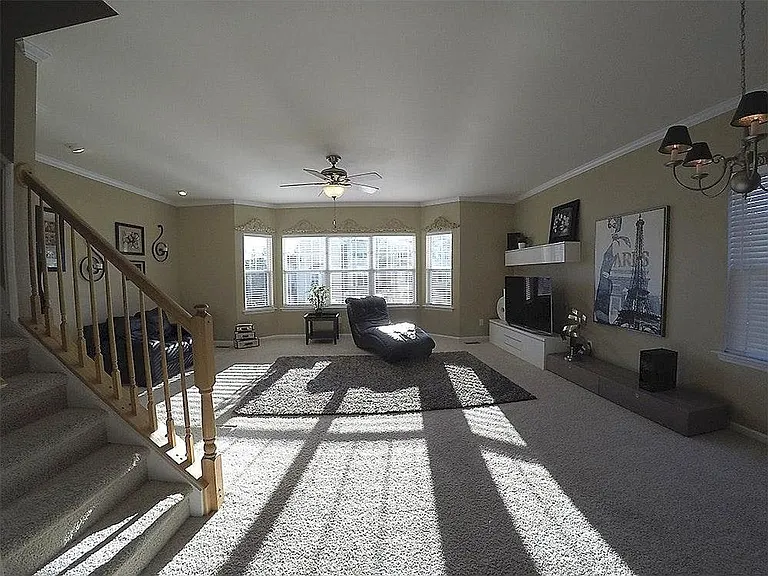 1511 Haywards Heath Ln — Photo 3