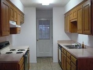 4th image of 1220 N 12th Pl
