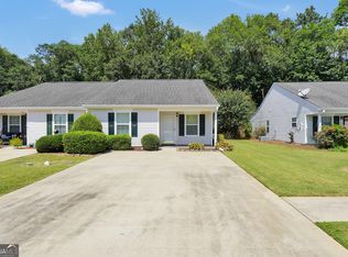 1737 Summerwoods Ln, Griffin, GA 30224