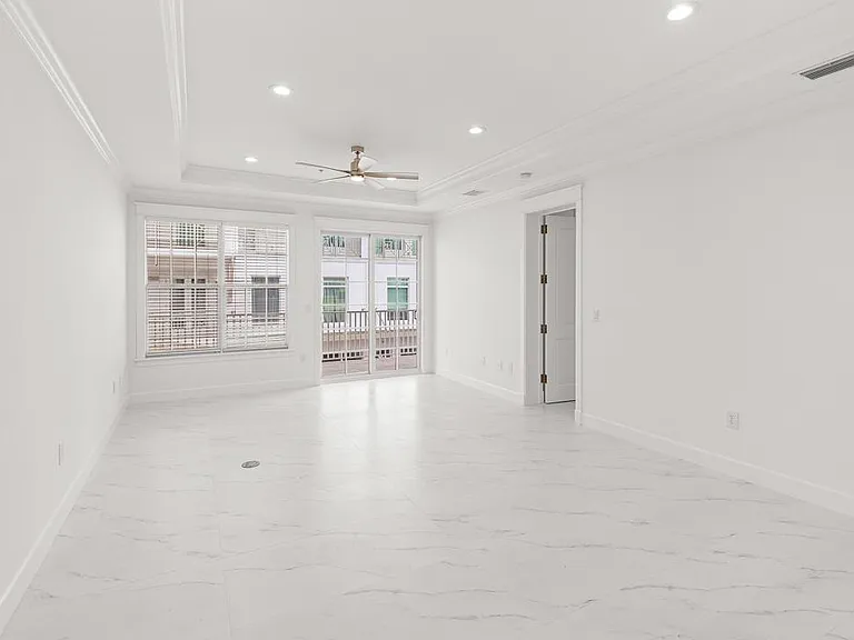 47 SW Osceola St #206 — Photo 6