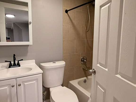 5th image of 77 Shepard St #1A