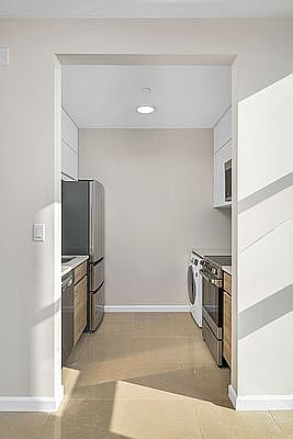 3rd image of 2873 W 17th St #5B