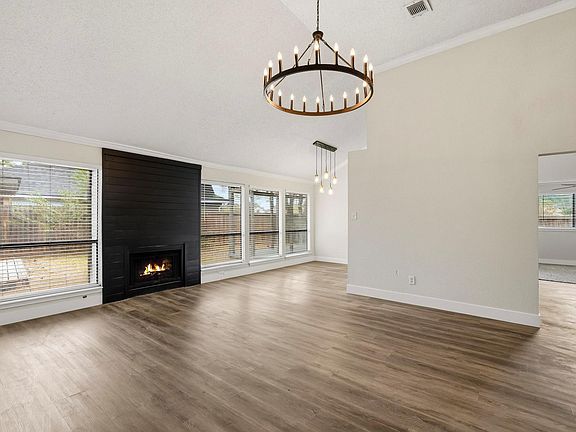 5th image of 1019 Margate Ct