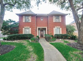 2631 Oakland Dr, Sugar Land, TX 77479