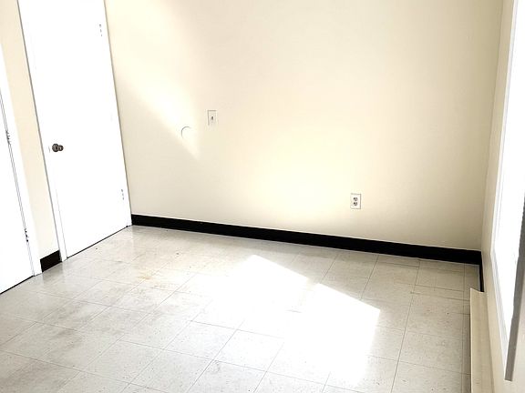 2nd image of 12 Knox St #11435095