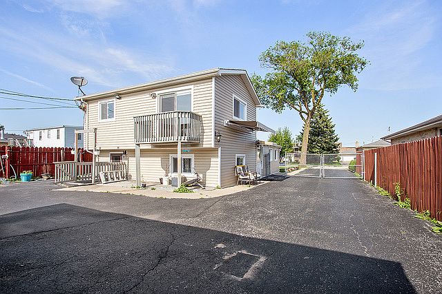 2nd image of 8338 S 77th Ct