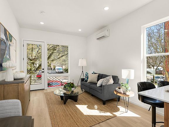 5th image of 5615 26th Ave NW