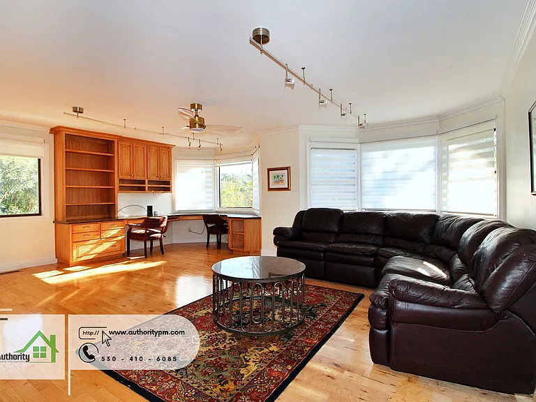 3350 Mountain Oak Dr — Photo 31