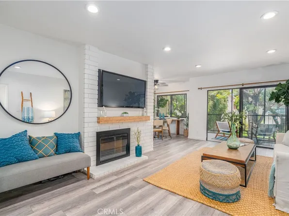 123 E Oak Ave Unit 303, El Segundo, CA 90245